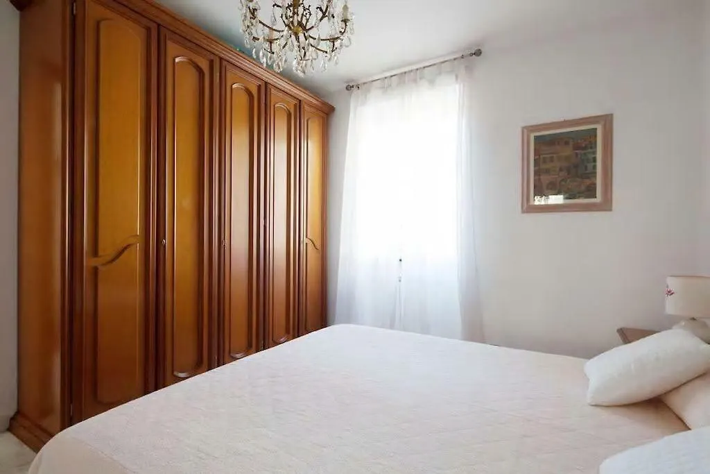 La Madonnina Apartment Levanto 0*,